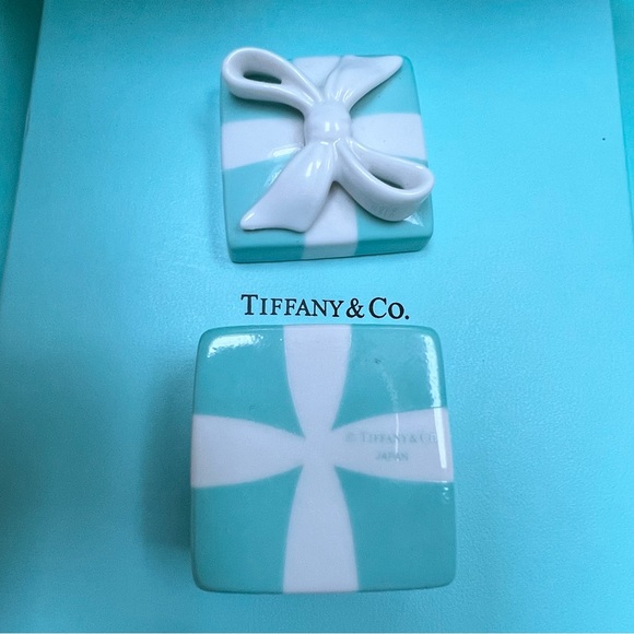 🔴Authentic TIFFANY & CO Blue Enamel Trinket Box🔴 - Picture 4 of 9